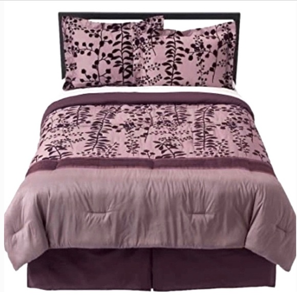 ISO Target Bella Swan Bedding - Picture 1 of 1